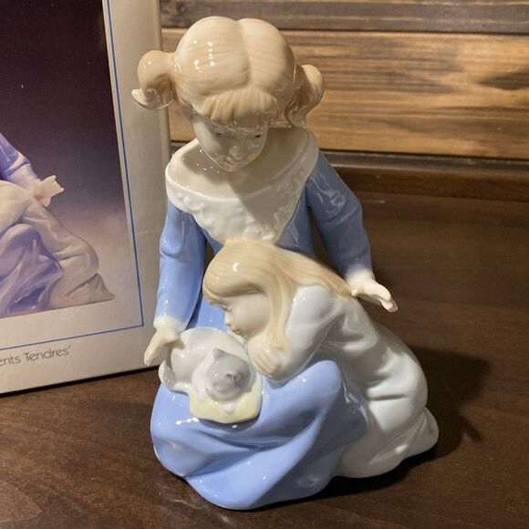 The Parquet Fine Porcelain Collection “Moments Tendres” - Picture 2 of 8